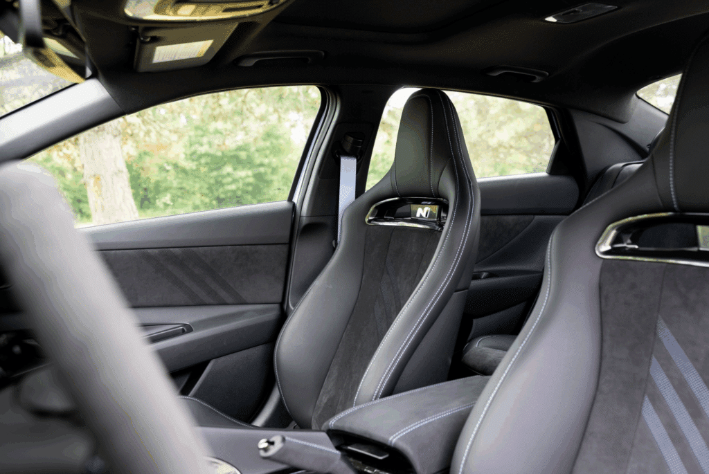 현대차 엘란트라 N TCR 에디션 캐나다 출시