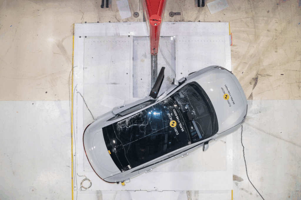 전기차는 위험하다? "그건 이제 옛말"...놀라운 기록 내놓자 업계 '깜짝' 4 폴스타 4 안전성