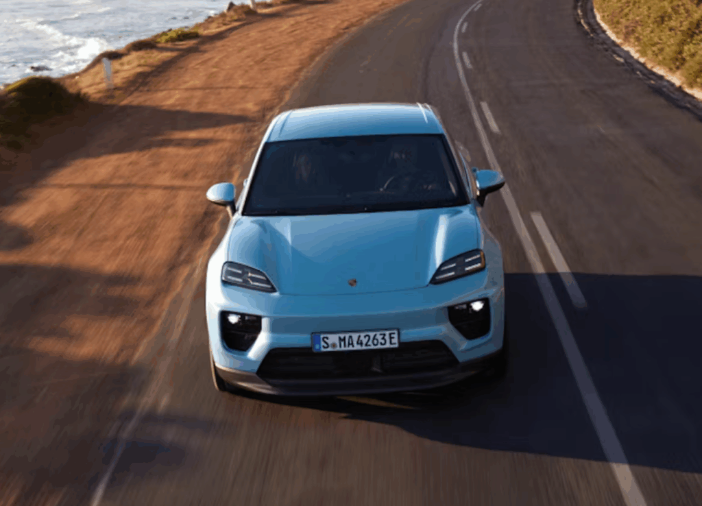 "3년 만에 말 바꿨다"…포르쉐의 급선회, 전기차 믿고 산 사람들 '어쩌나' 4 포르쉐 2025년 상반기 글로벌 판매량