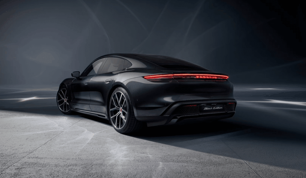 포르쉐 타이칸 블랙 에디션 성능