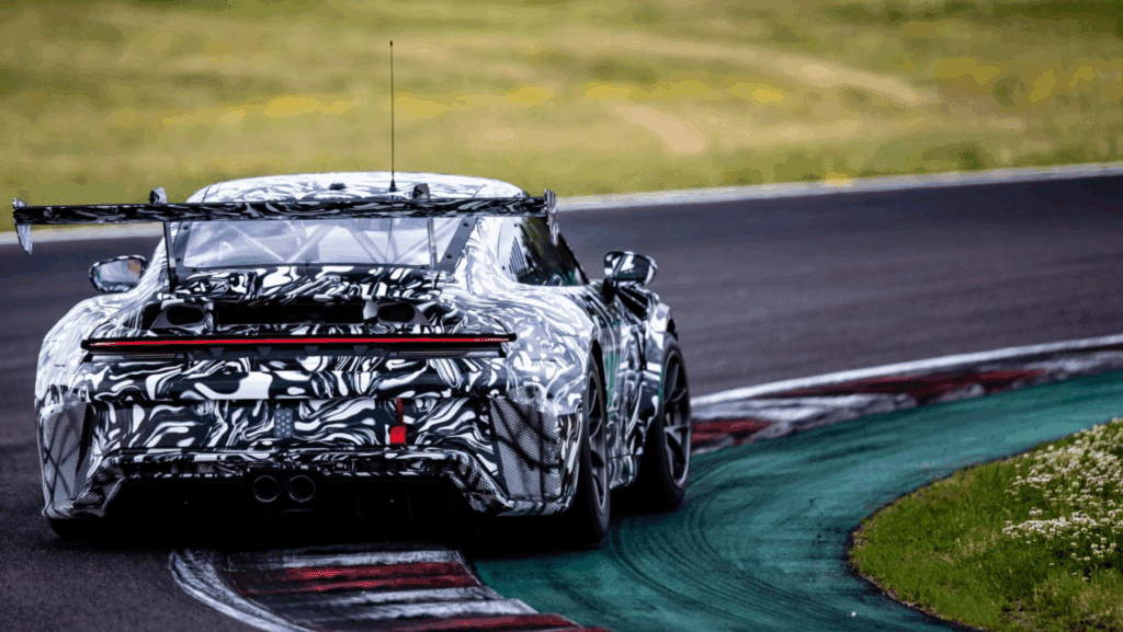 "완전히 다른 차원이다".. 포르쉐 '비장의 무기', 드디어 나온다 6 포르쉐 2026 시즌 911 GT3 컵카 성능