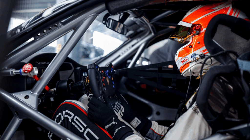 "완전히 다른 차원이다".. 포르쉐 '비장의 무기', 드디어 나온다 3 포르쉐 2026 시즌 911 GT3 컵카 공개