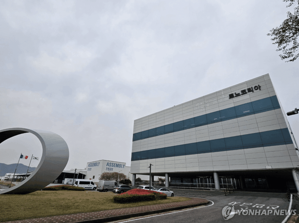 전기차 안 만들 줄 알았더니 "이미 다 준비해뒀네"… 르노가 준비한 車, 정체는 5 르노코리아 오로라3 출시