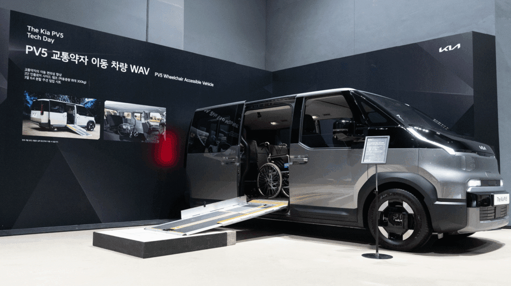 "캠핑카도 업무용도 된다던데"… 무한 변신 가능한 전동화 차량, 소비자들 '관심 폭발' 3 기아 PV5 제원