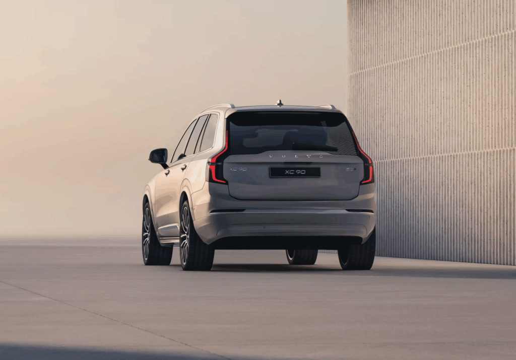 "예상 못했네요".. 볼보 플래그십 SUV, 단종 대신 3세대로 개발된다 5 볼보 신형 XC90 제원