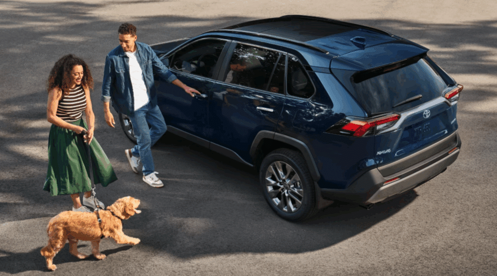 2024년 판매량 1위 토요타 라브4