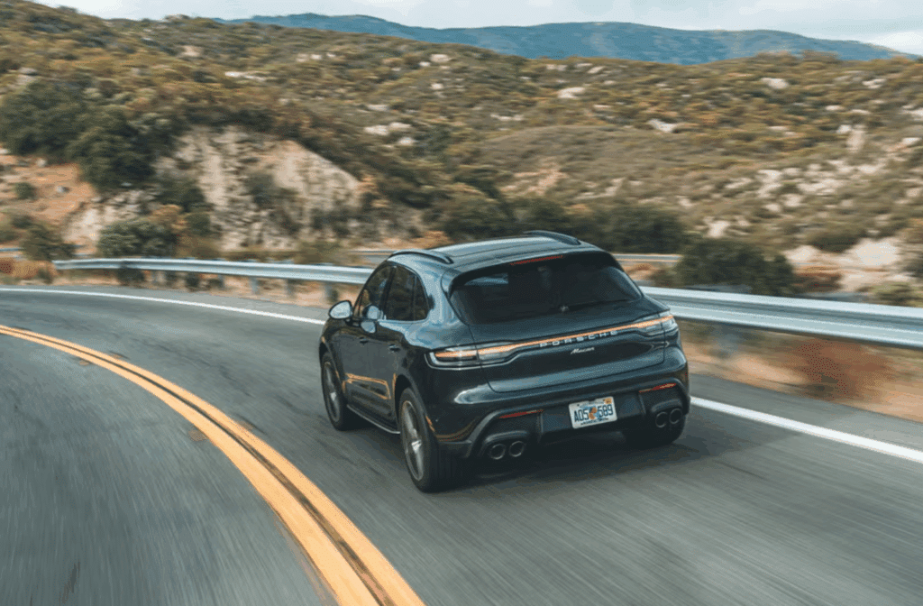 포르쉐 신형 내연기관 SUV 2028년 출시