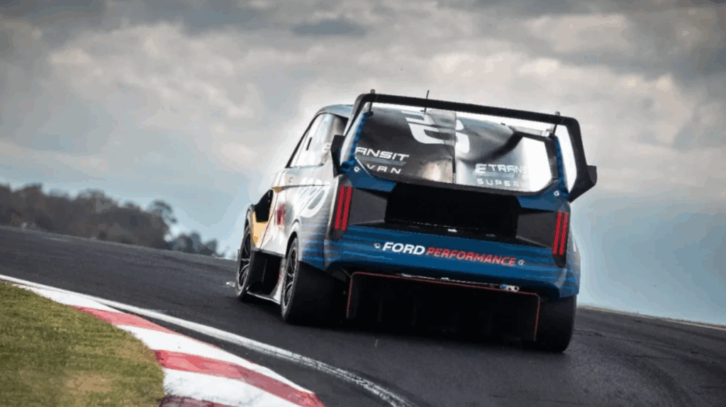 포드 슈퍼밴 4.2 제원