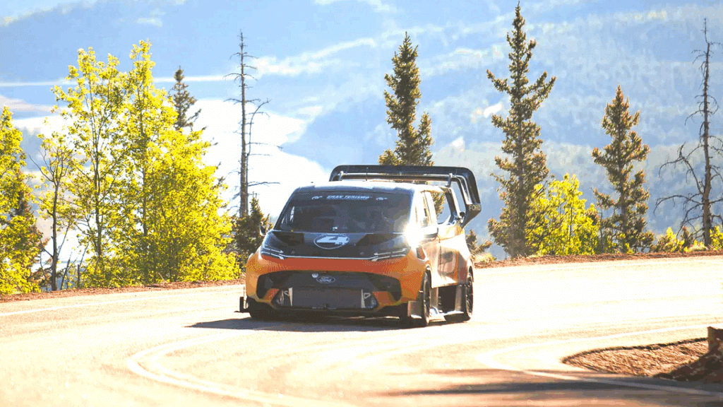 포드 슈퍼밴 4.2 뉘르부르크링 랩타임