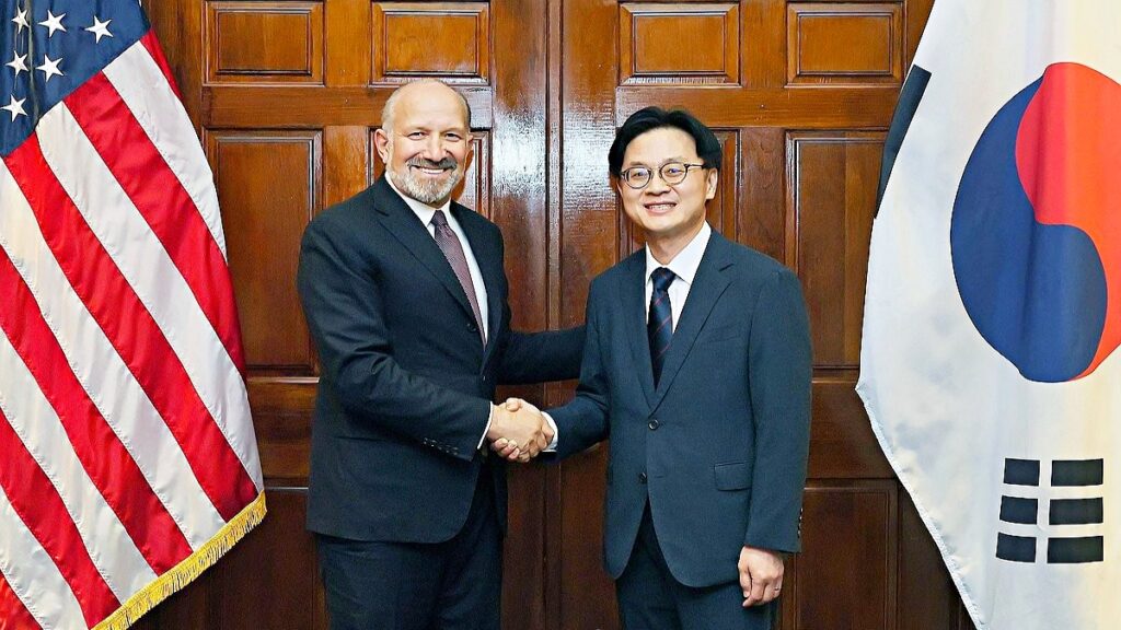 美 관세에도 “8월 수출 선방했는데…" '활짝' 웃지 못하는 이유는? 4 수출