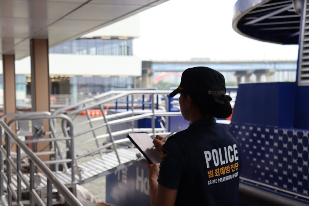 혈세 1500억 쏟아붓더니 "이럴 줄 알았다"... 알고 보니 '그림의 떡' 된 사연 4 한강버스