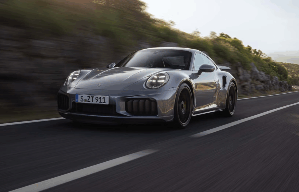 맥라렌 안 부러운 슈퍼카 "마침내 공식 출시".. 711마력 괴물, 제로백 단 2.5초? 2 2026 포르쉐 911 터보 S 성능