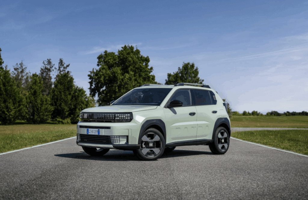 "캐스퍼, 이제 어쩌나"...도로 위 시선 '강탈', 신형 SUV 등장 5 스텔란티스 피아트 그란데 판다 패트롤 성능