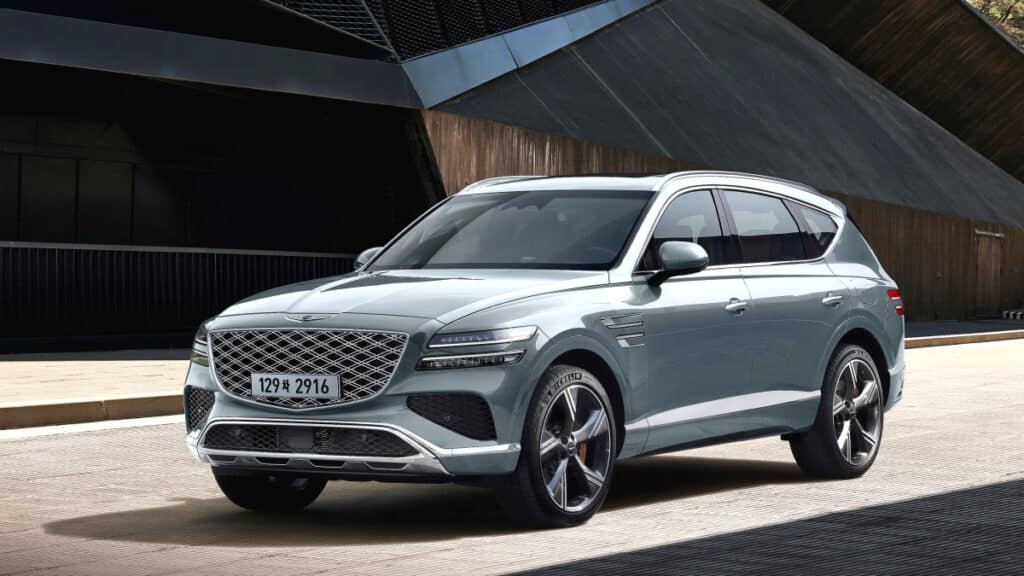 “먼저 산 차주들 속만 탄다”… 더 고급스러워지고 저렴해진 SUV 등장에 '반응 술렁' 3 제네시스 GV80