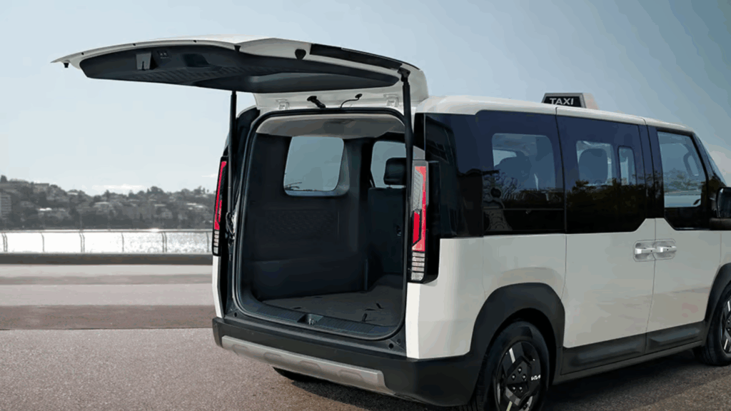 기아 PV5 택시 올인원 디스플레이 2 출시