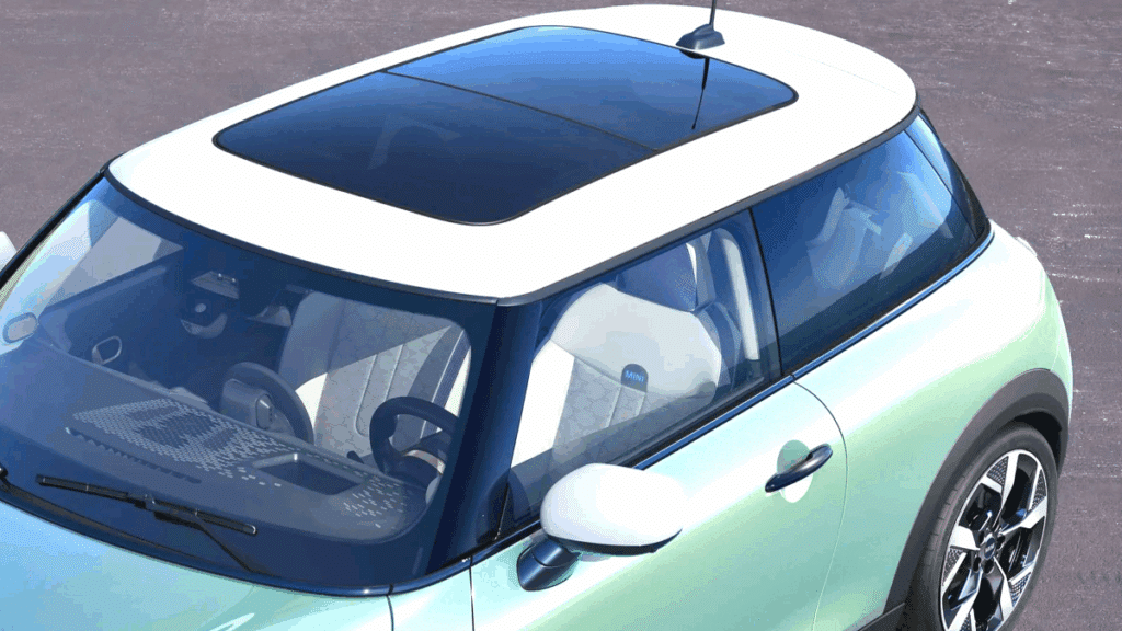 "안전성 원탑 인정?".. 아우디도 볼보도 제친 소형차의 정체는 1 미니 쿠페 3-도어 유로 NCAP 별 5개 획득