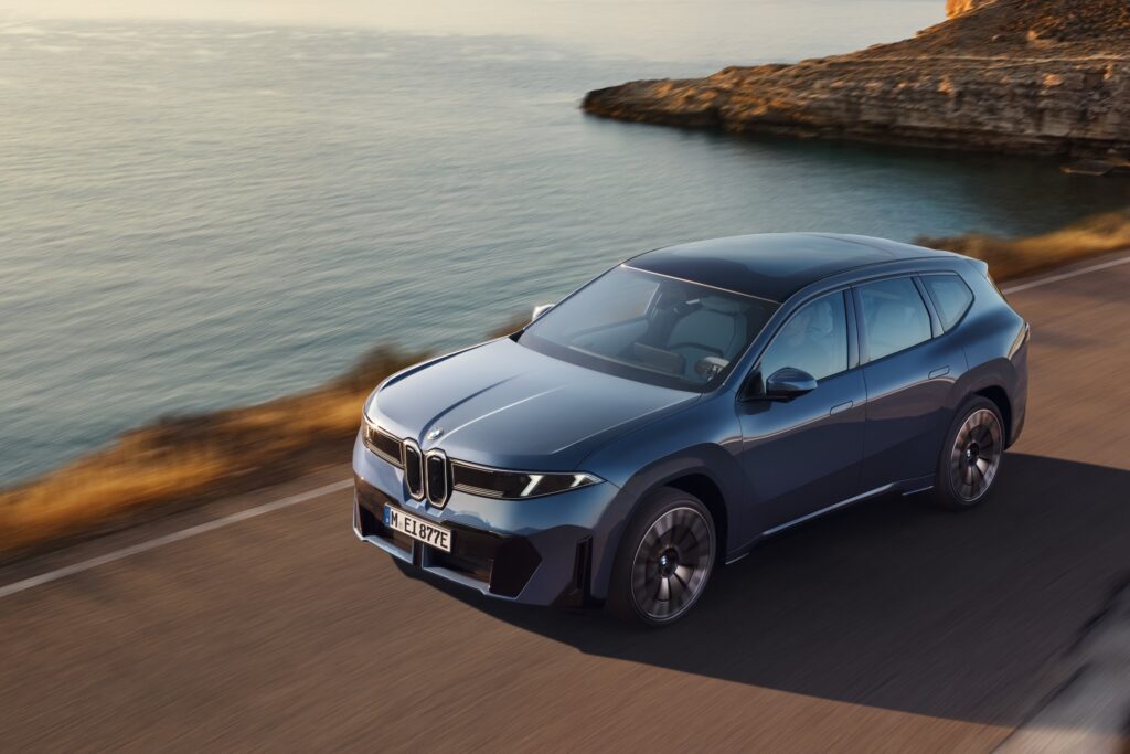 BMW 뉴 iX3 디자인