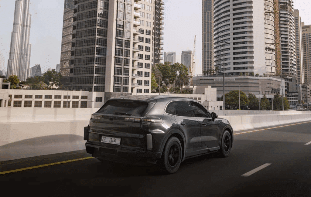 포르쉐 카이엔 일렉트릭 가상 시뮬레이션