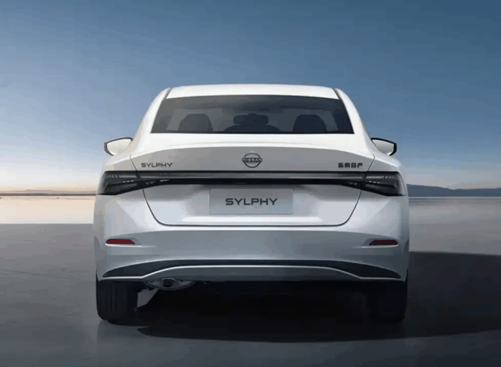 "이 차 마저 망하면 끝장"… 사활 걸고 만든 신형 세단, 디자인 보니 '반전' 4 2026 닛산 실피 제원