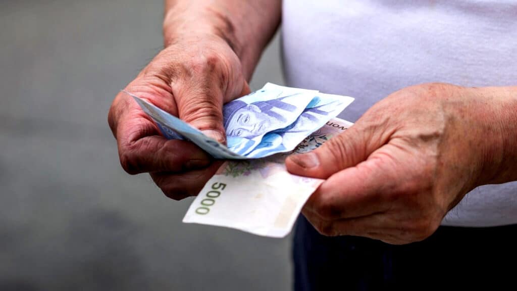 "내 세금이 사기꾼 주머니로?" 11조 떼먹고 '나 몰라라'... 서민들 '이게 나라냐' 1 세금