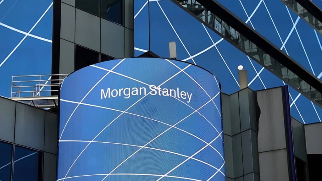 삼성전자·하이닉스 덕에 성장했는데 "한순간에 독됐다"... 휘청한 기업 3 Dell HP shares plunge (3)