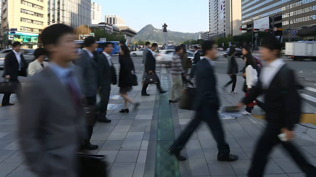 Extension of retirement age (4)