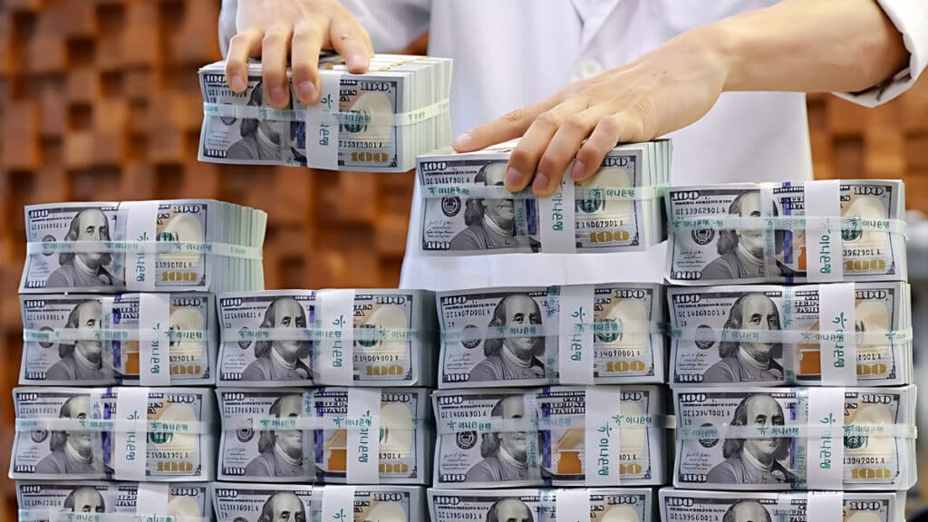 환율 오르니까 "이거 하면 되더라"…570% 폭증, 개미들 몰린 '이곳' 7 Foreign exchange-tech investors surge (7)