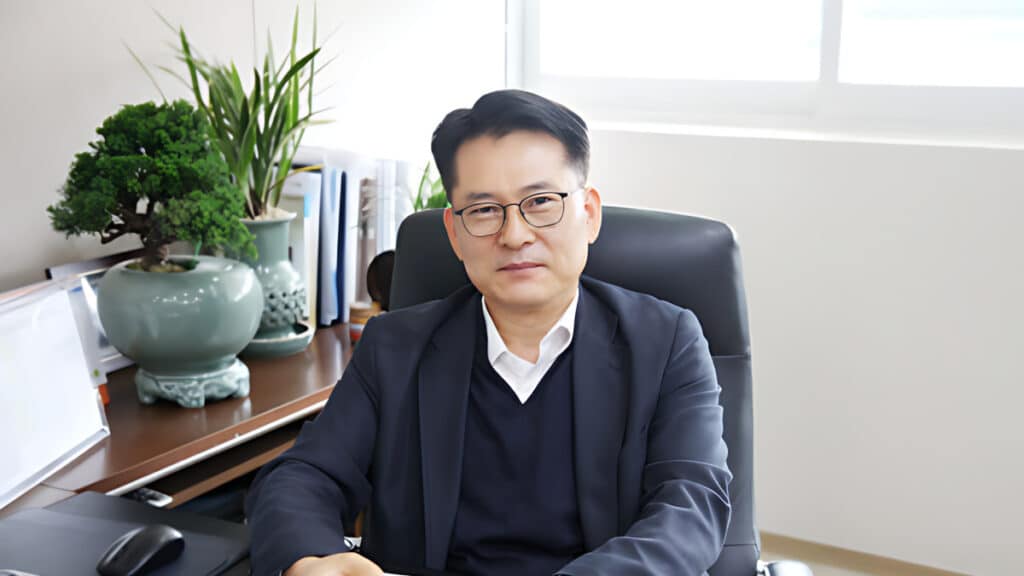Highest-paid CEO in Korea (6)