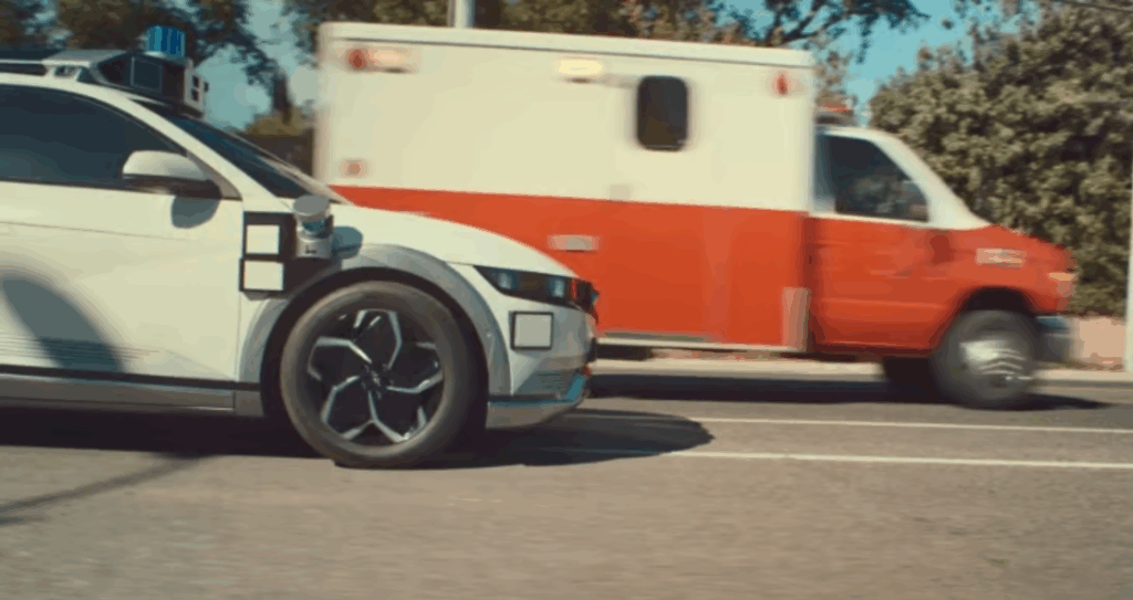 "테슬라 FSD 넘본다"...구글과 협력한 국산 전기차, 자율주행 시대 '활짝' 3 웨이모 현대차 아이오닉 5 로보택시 도로 테스트