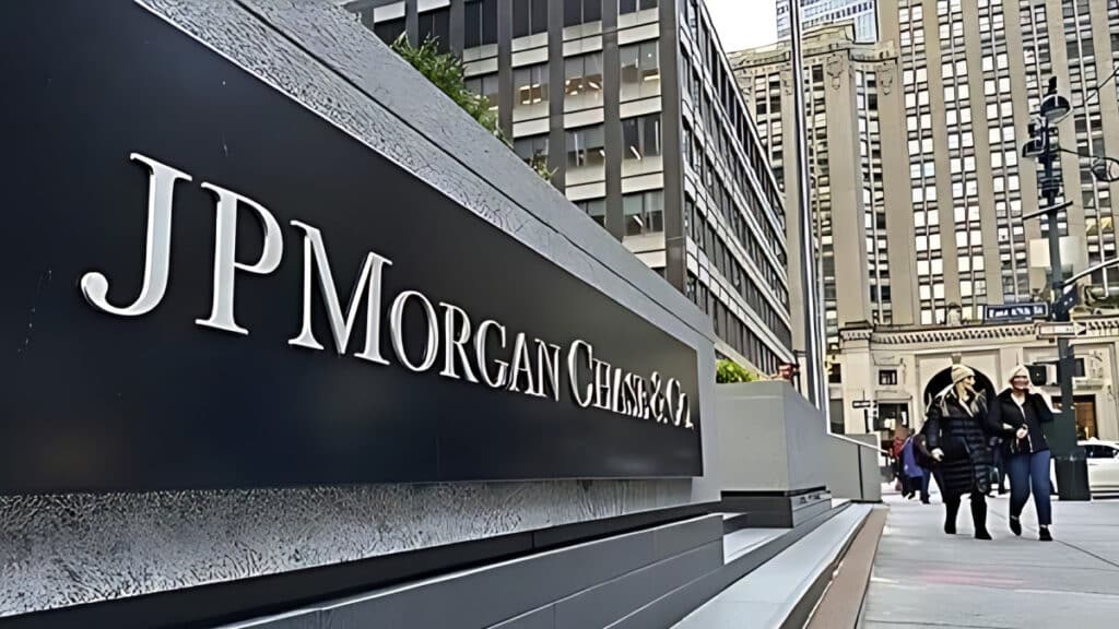 ISU petasys Shares Surge (5)