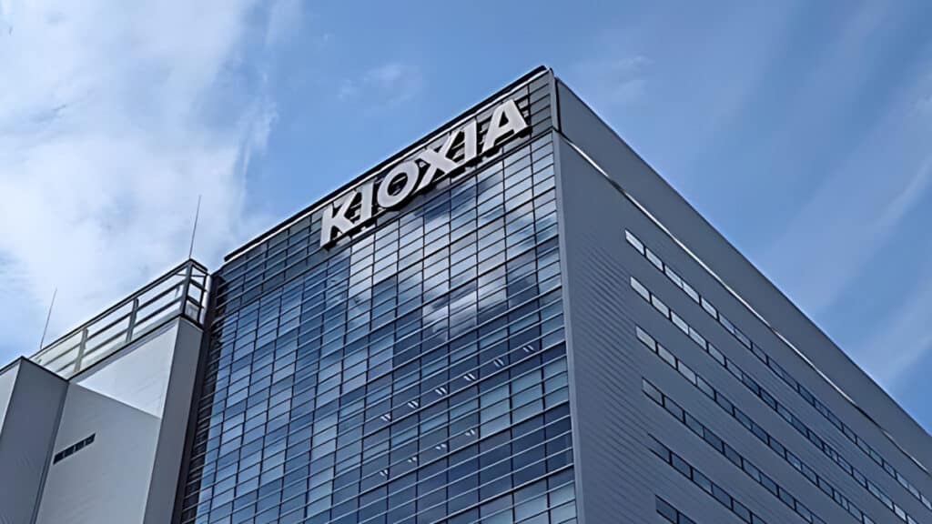 Kioxia Stock Plunges (5)