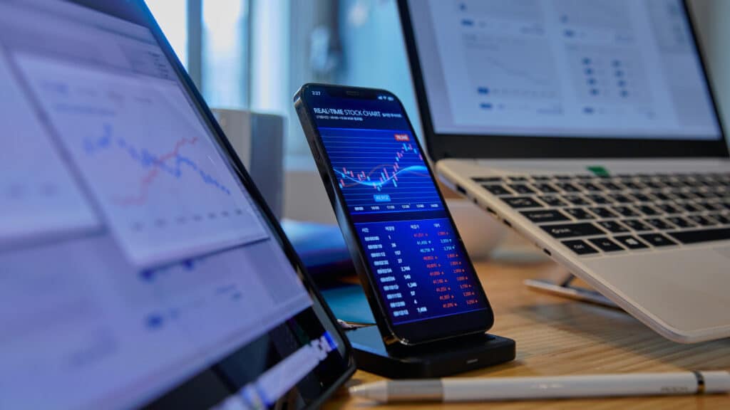 Samsung Contract Nota Shares Surge