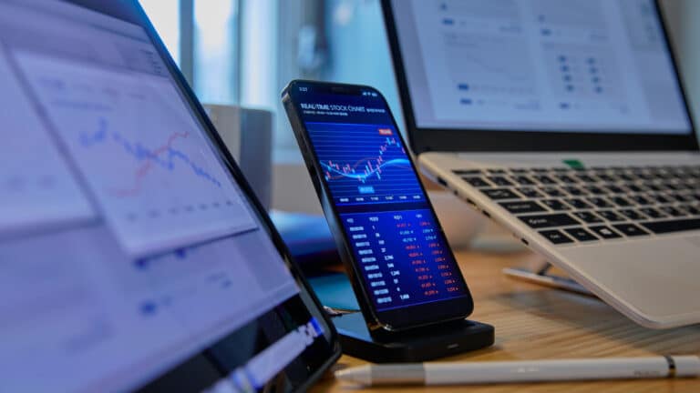 Samsung Contract Nota Shares Surge