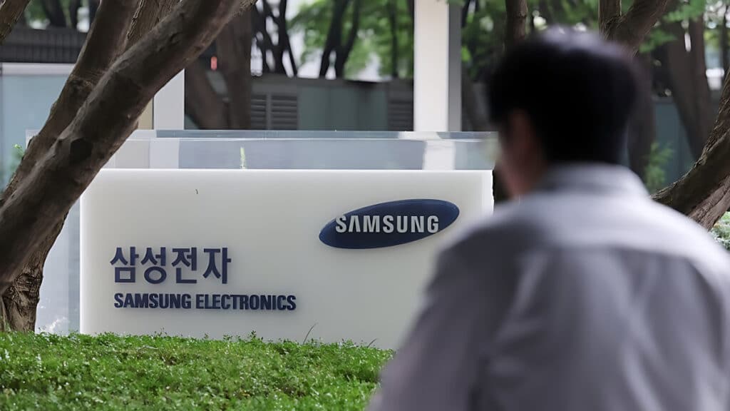 Samsung Hynix shares fall (2)