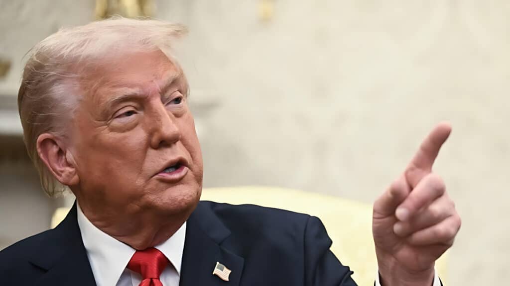 "일본에서 최초로 벌어진 일"...다카이치 총리가 손에 쥔 '무서운 칼자루' 4 Trump Declares Nvidia Chip Exclusive (4)