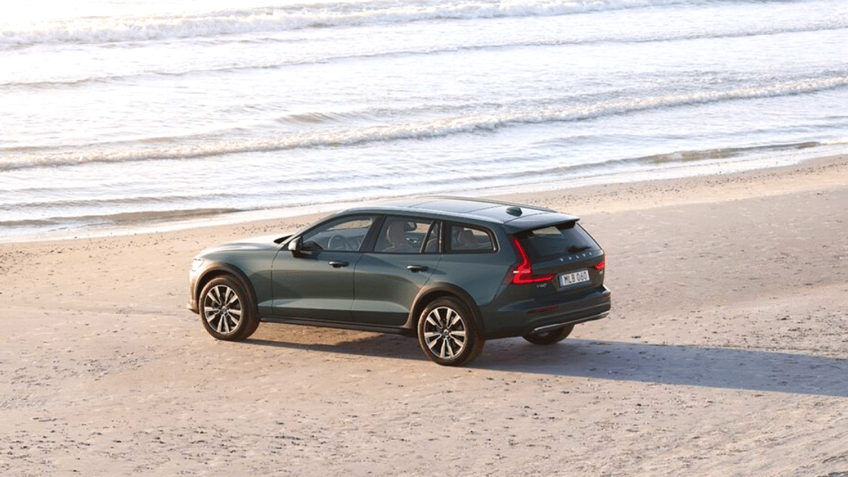 볼보 V60CC 포레스트 레이크 에디션 국내 출시