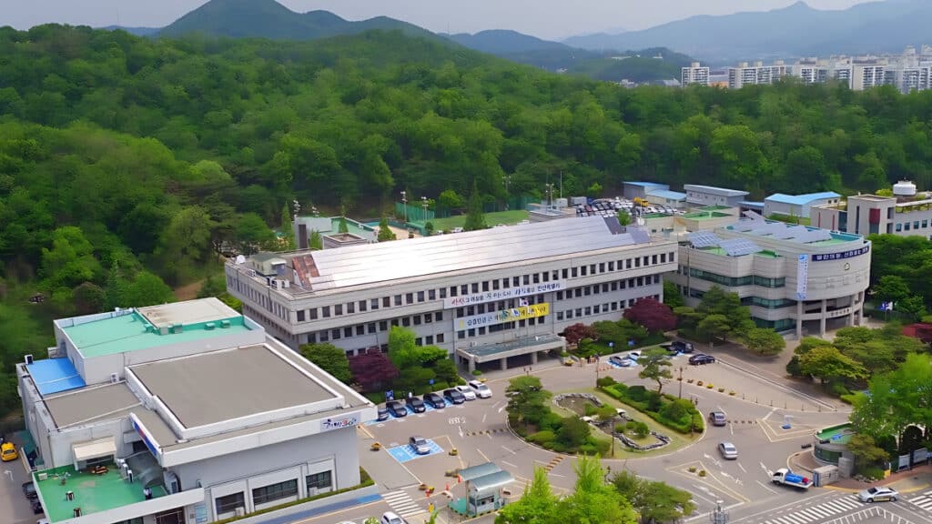 a job for the elderly in Ansan (2)