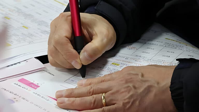 a job for the elderly in Ansan