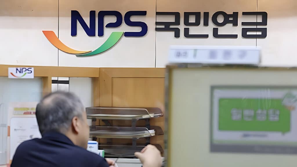 an extension of the retirement age (3)