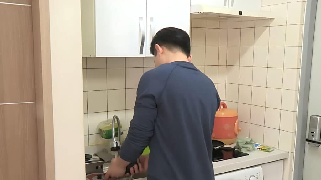 an increase in solitary deaths (4)