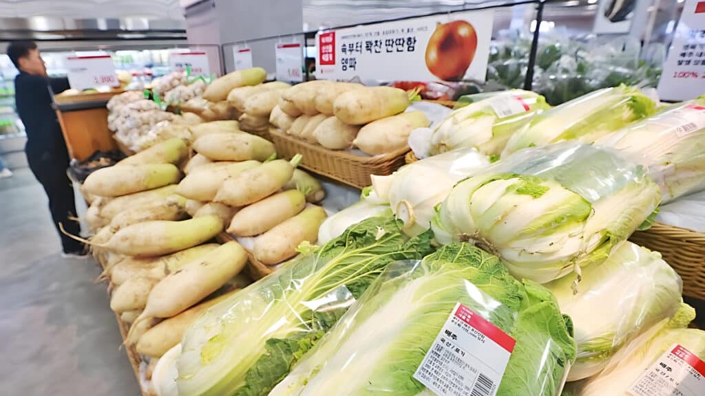 kimchi price reversal government intervention (3)