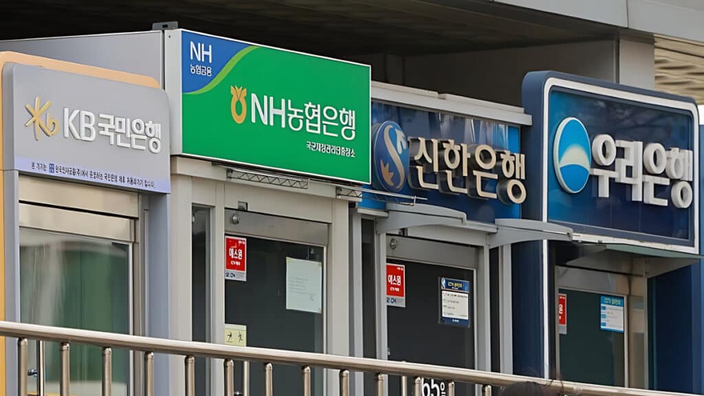 shutting down household loans (2)