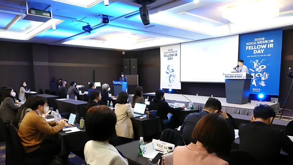 young people employment abroad (6)