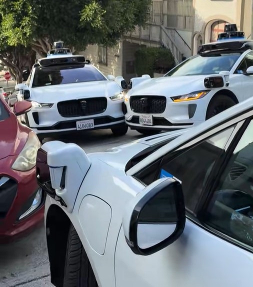 웨이모 자율주행택시 대치