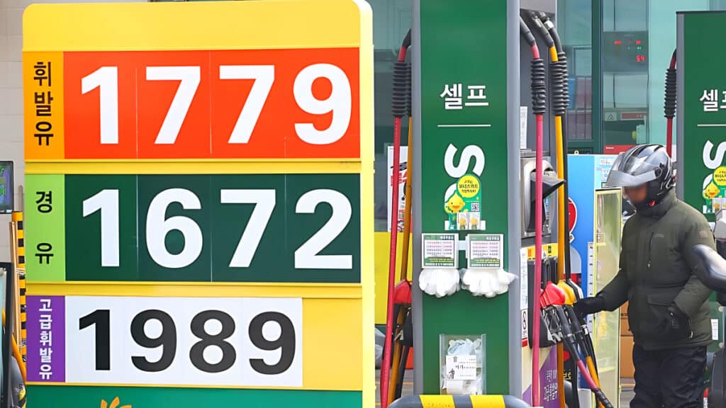 Consumer prices rise in November