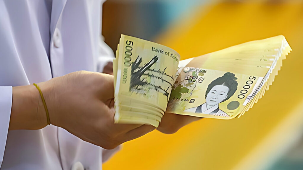Scare of tissue slices of Korean money