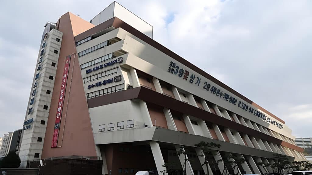 the upper limit of a thousand days (2)