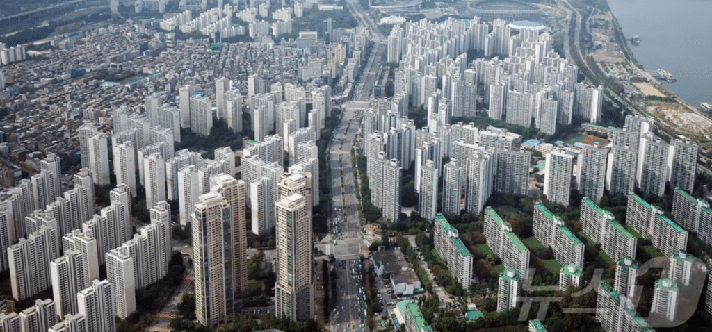 서울 아파트 전세가율 11개월 연속 하락