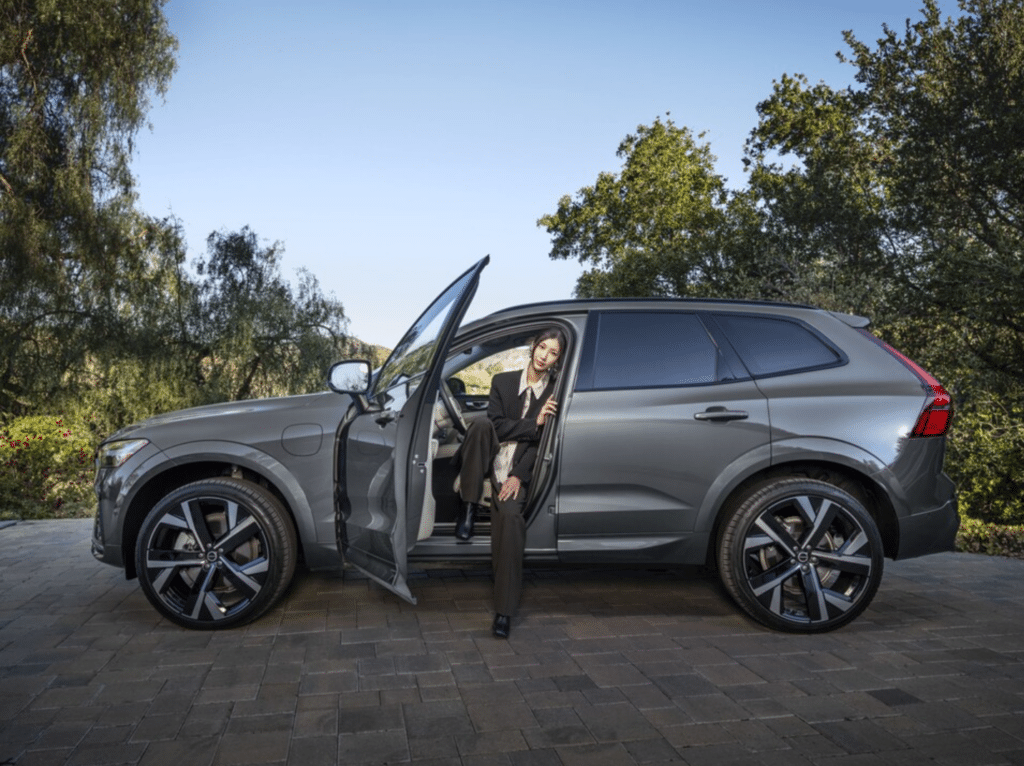 볼보, 이재 신곡 작업