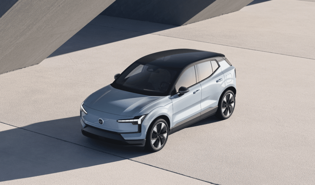 볼보 EX30 가격 인하